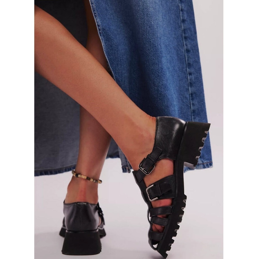 Free People Black Strappy Chunky Fisherman Sandals - Picture 2 of 14